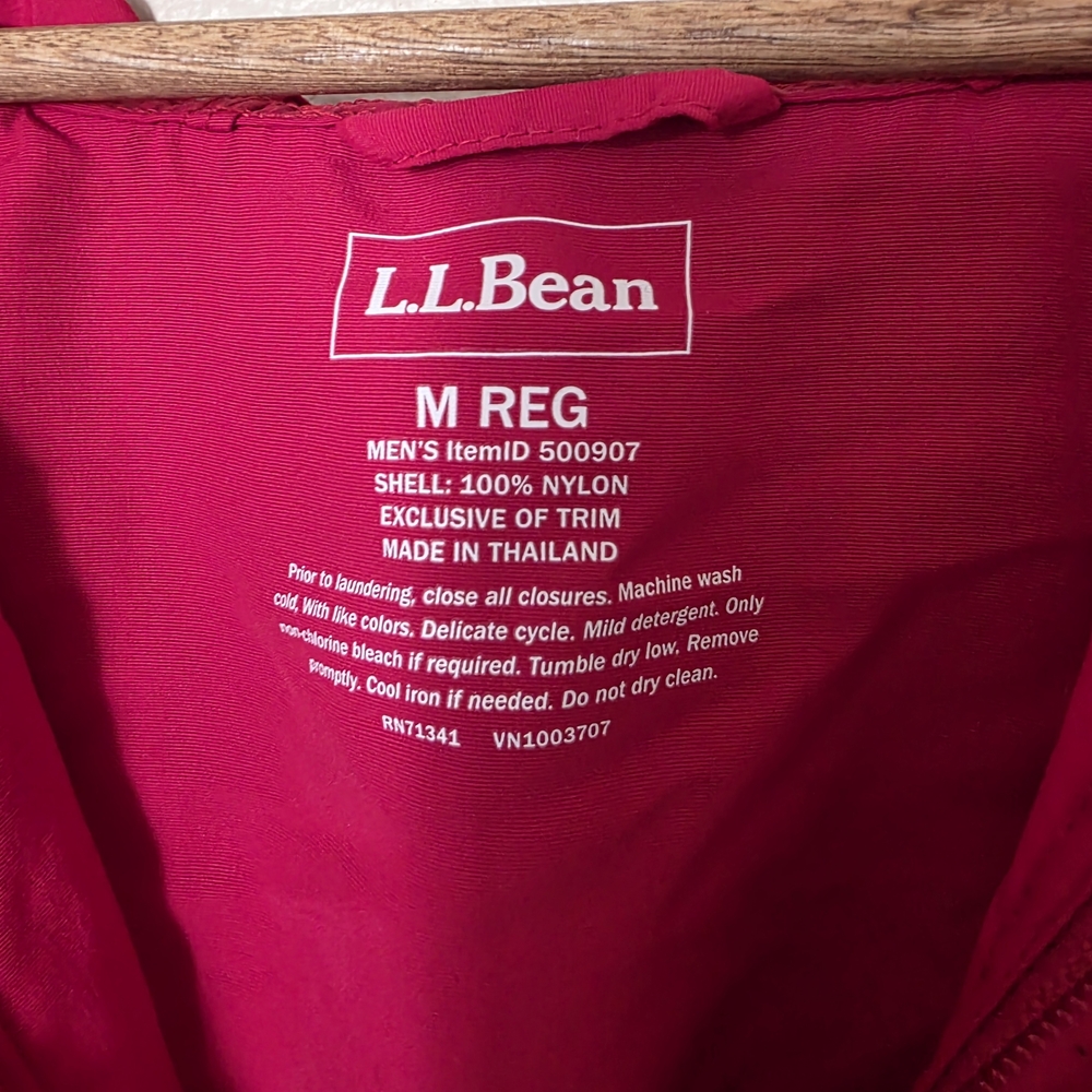 L.L. Bean Mens New Medium Red and Navy Mountain Classic Anorak Waterproof Jacket - Picture 6 of 7